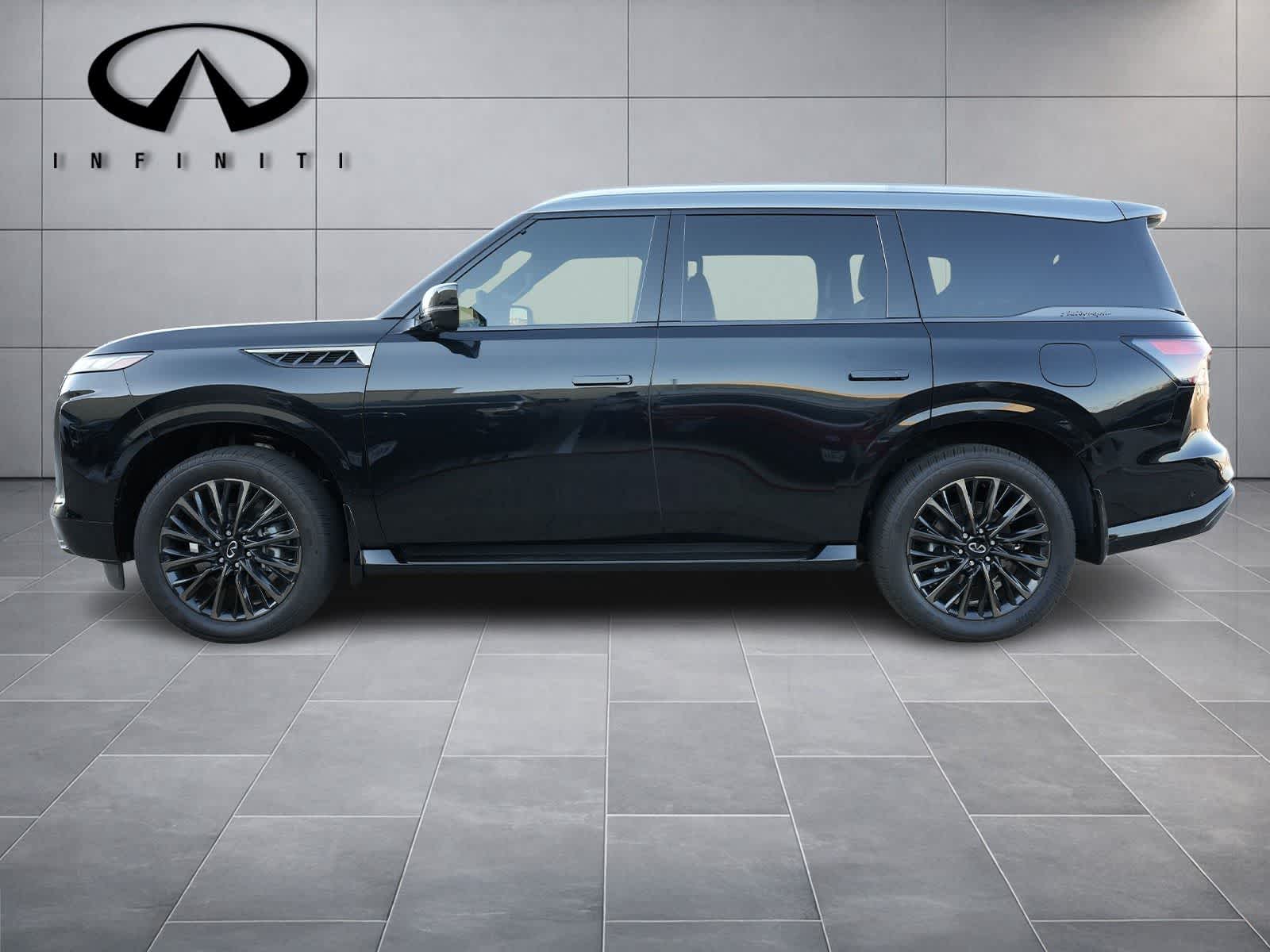Thumbnail: 2026 INFINITI QX80 - 4