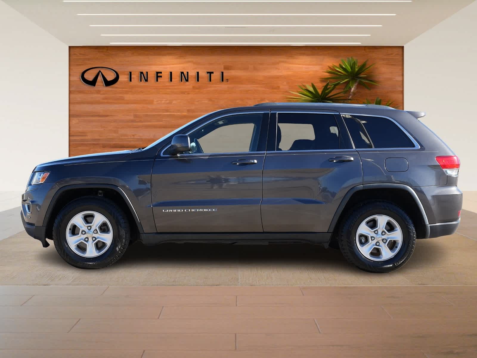 Thumbnail: 2016 Jeep Grand Cherokee - 4