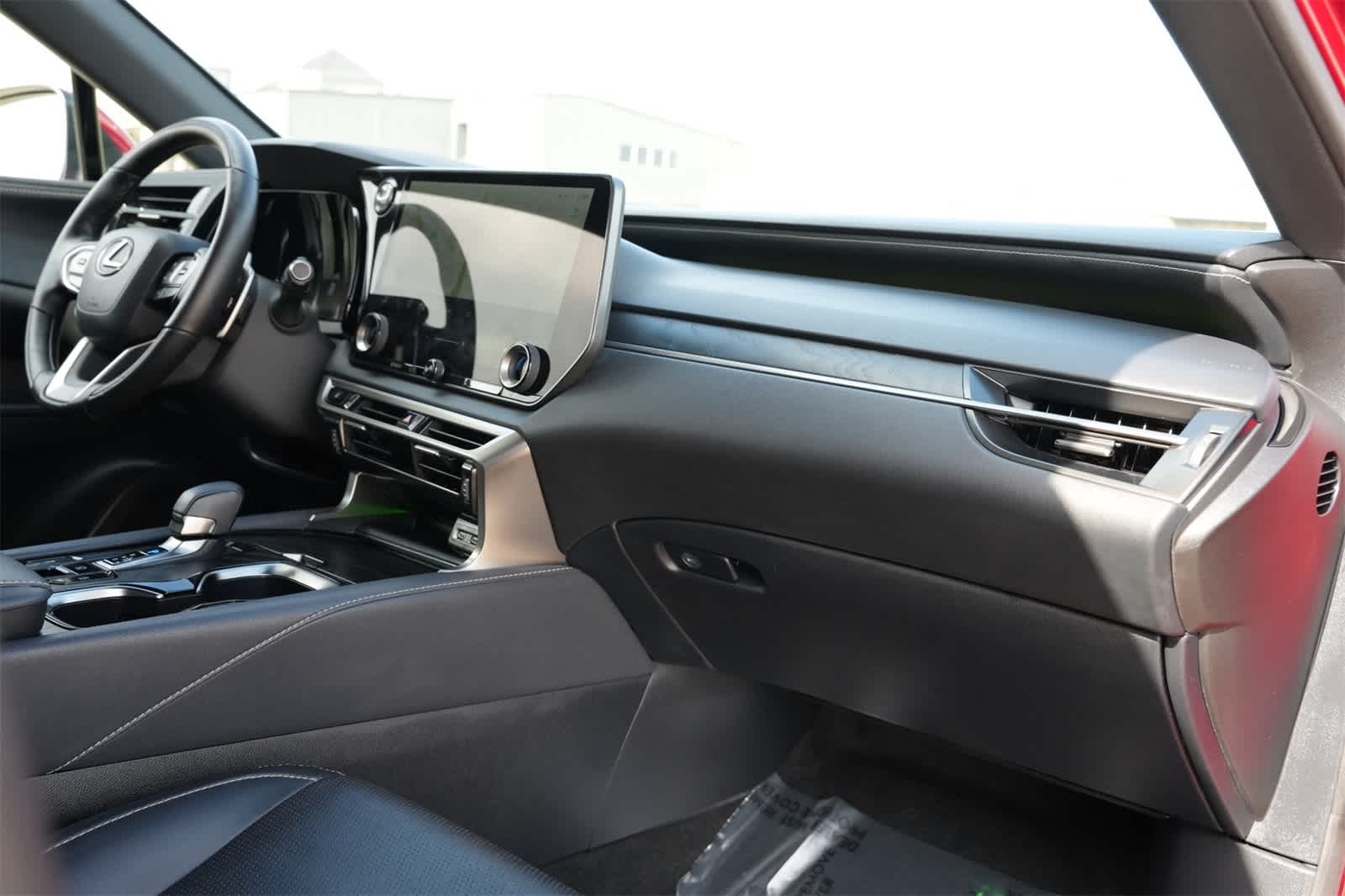 Thumbnail: 2025 Lexus RX - 23