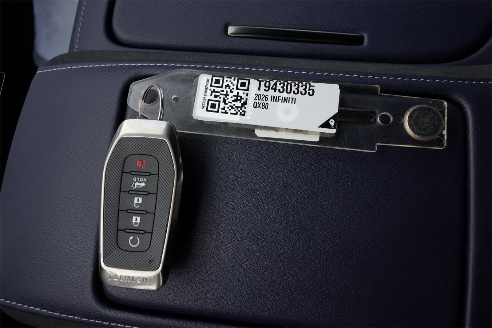 Thumbnail: 2026 INFINITI QX80 - 28