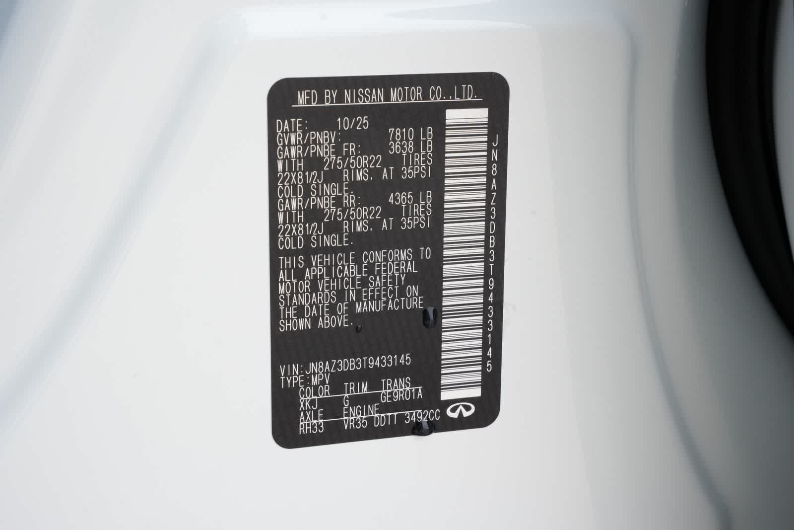 Thumbnail: 2026 INFINITI QX80 - 28