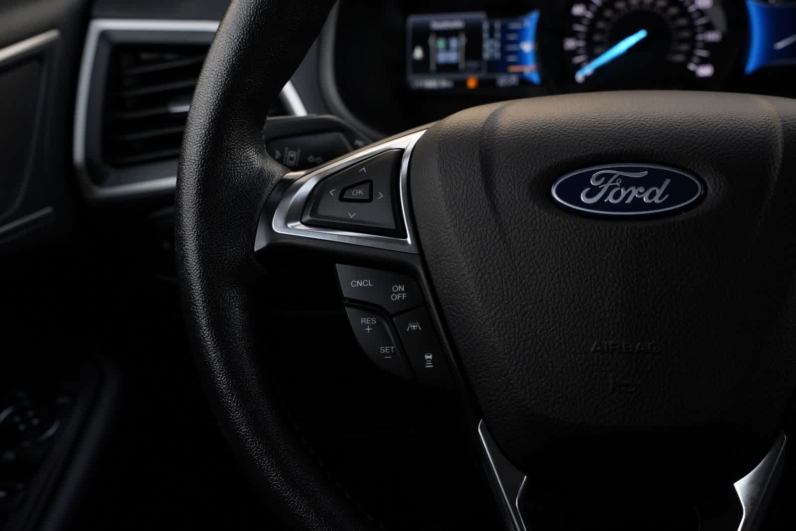 Thumbnail: 2022 Ford Edge - 10