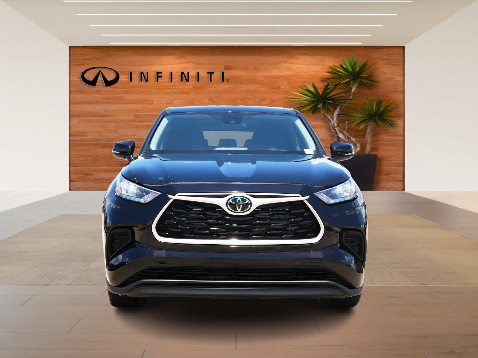Thumbnail: 2020 Toyota Highlander - 2