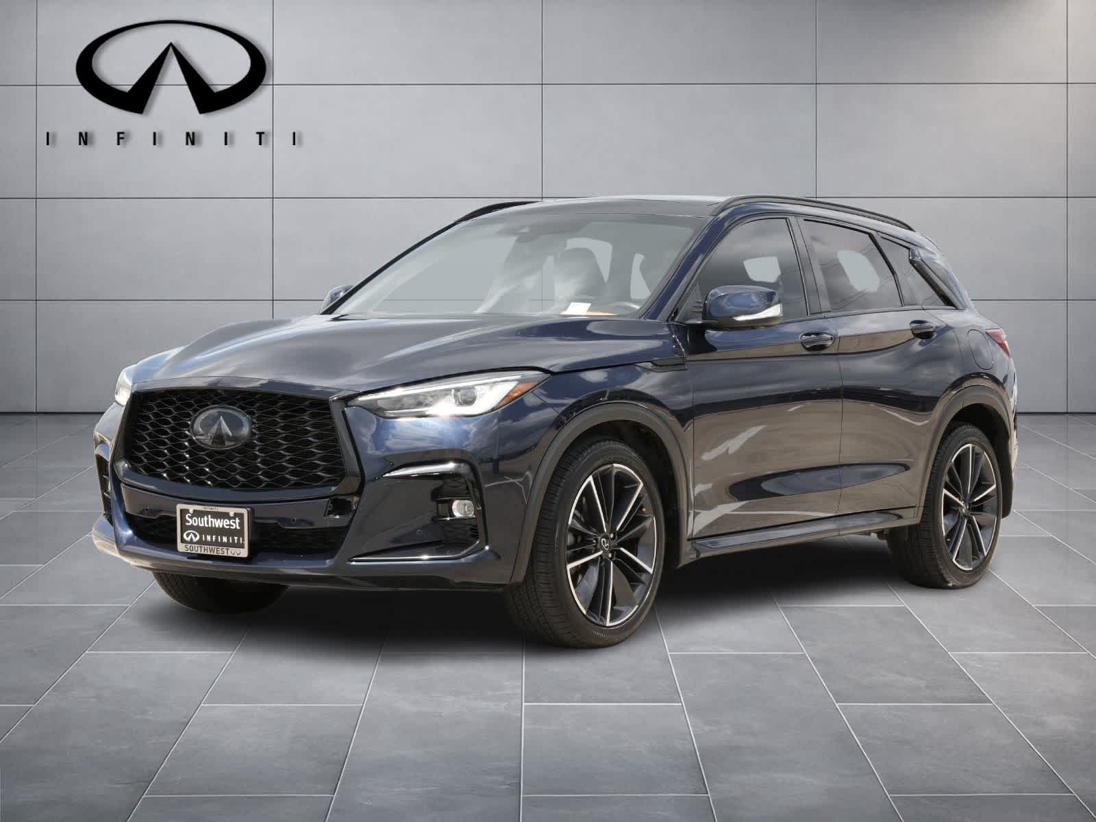 Thumbnail: 2023 INFINITI QX50 - 1