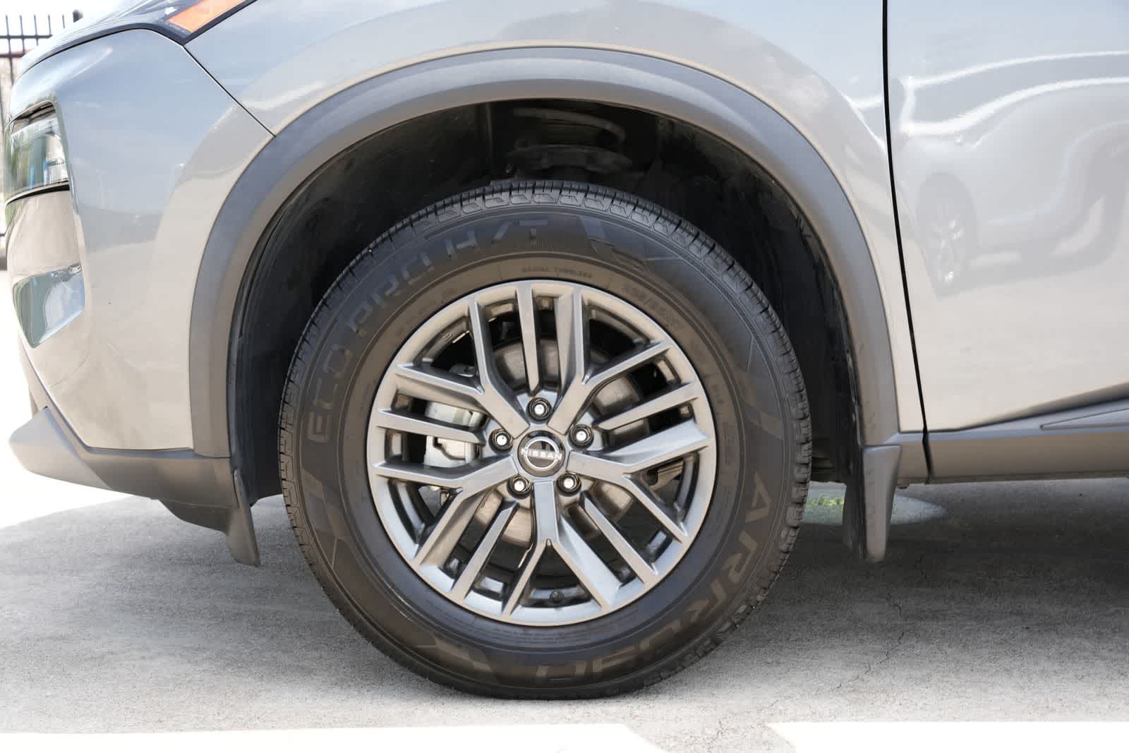 Thumbnail: 2023 Nissan Rogue - 23