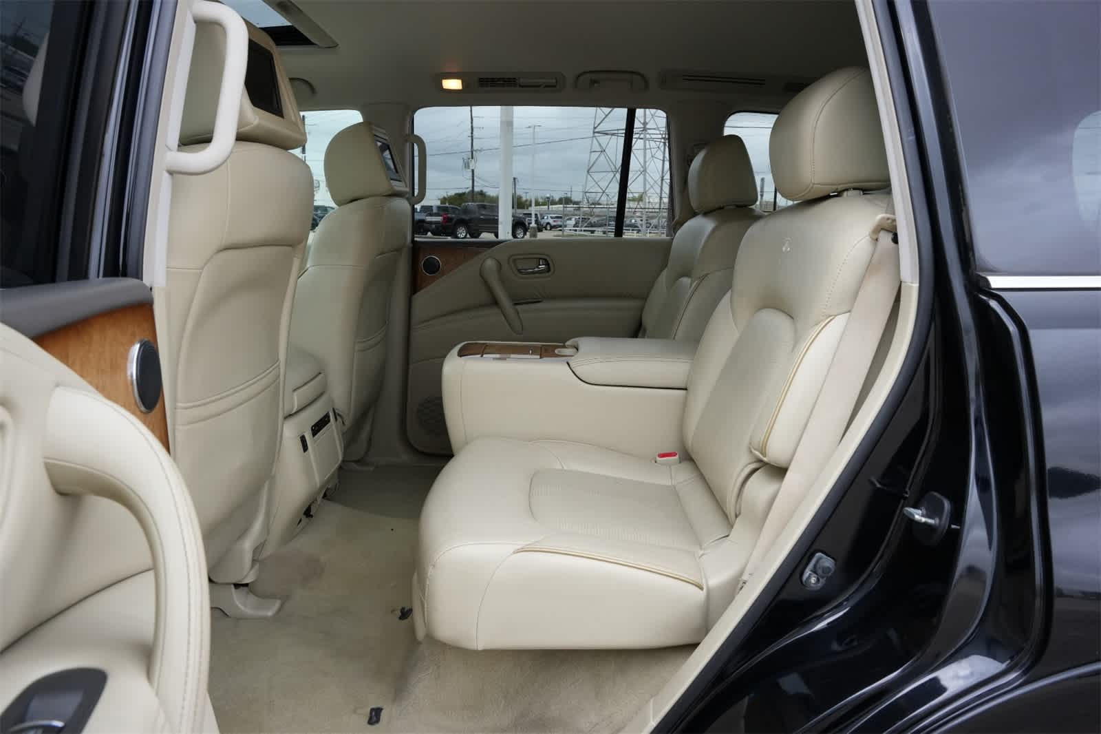 Thumbnail: 2014 INFINITI QX80 - 18