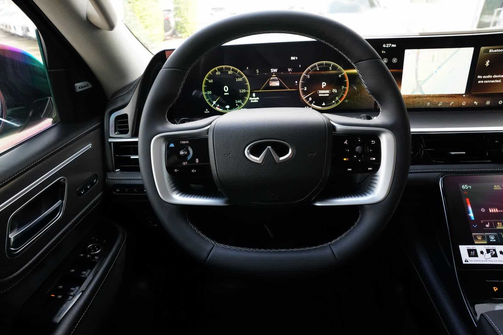 Thumbnail: 2025 INFINITI QX80 - 9