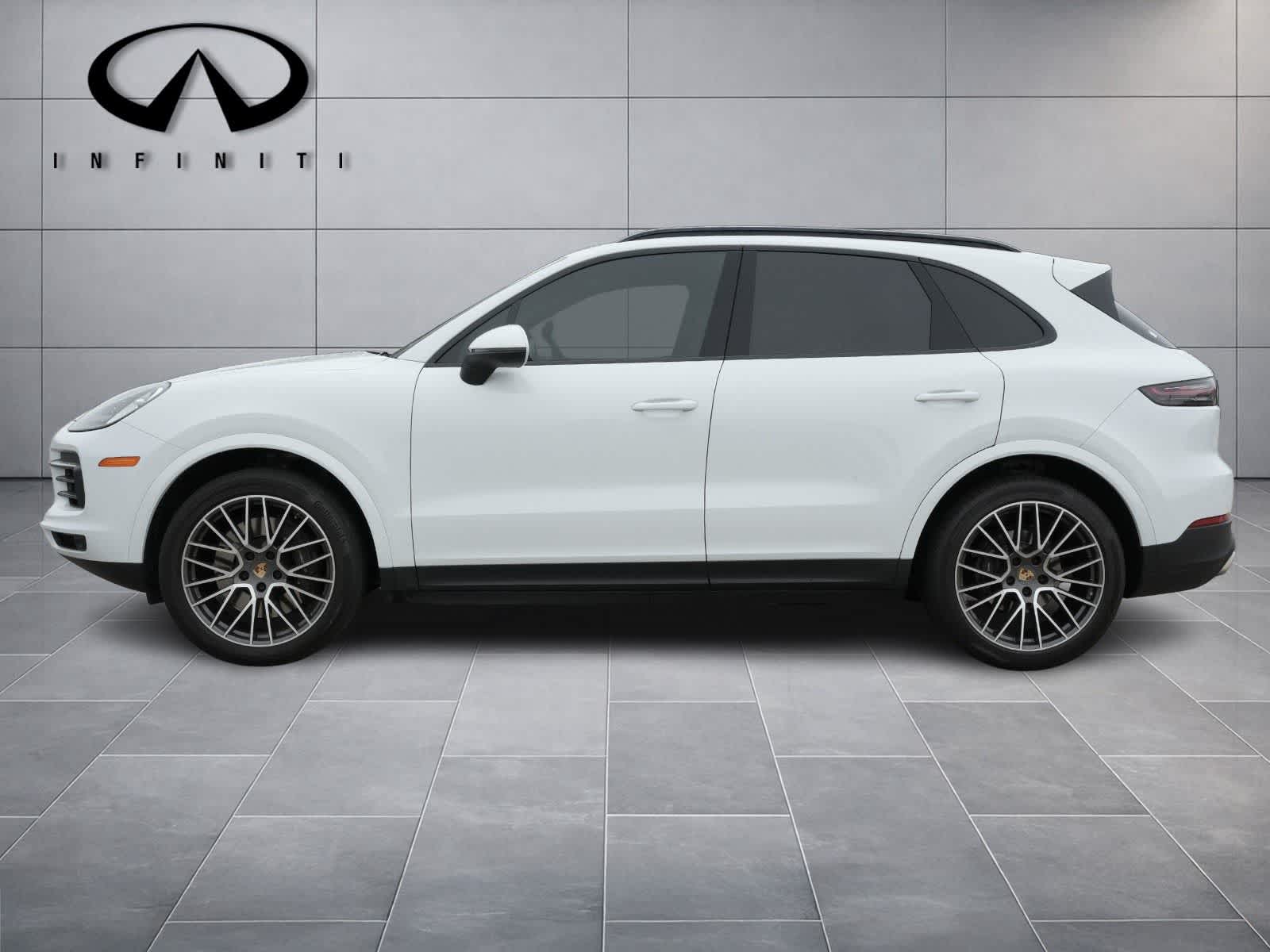Thumbnail: 2023 Porsche Cayenne - 3