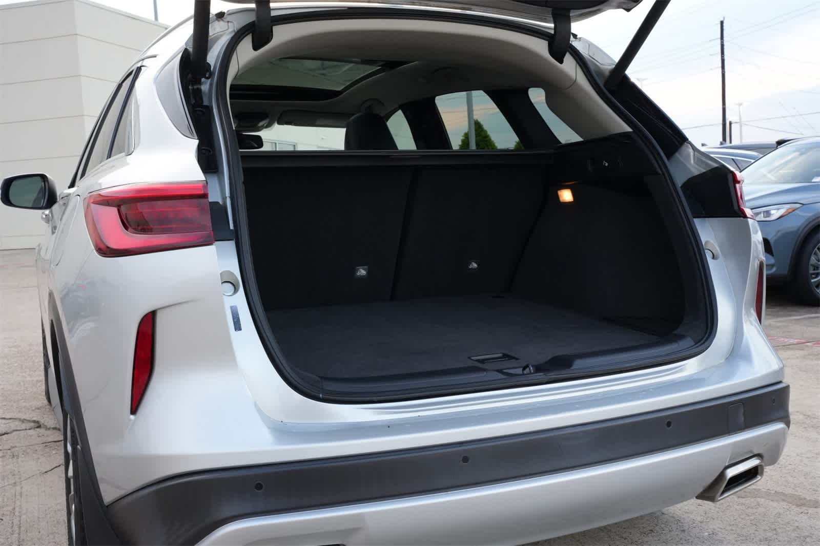 Thumbnail: 2020 INFINITI QX50 - 20