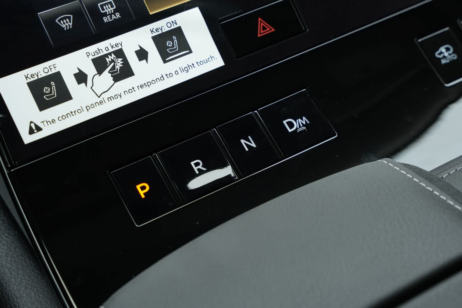 Thumbnail: 2025 INFINITI QX80 - 15