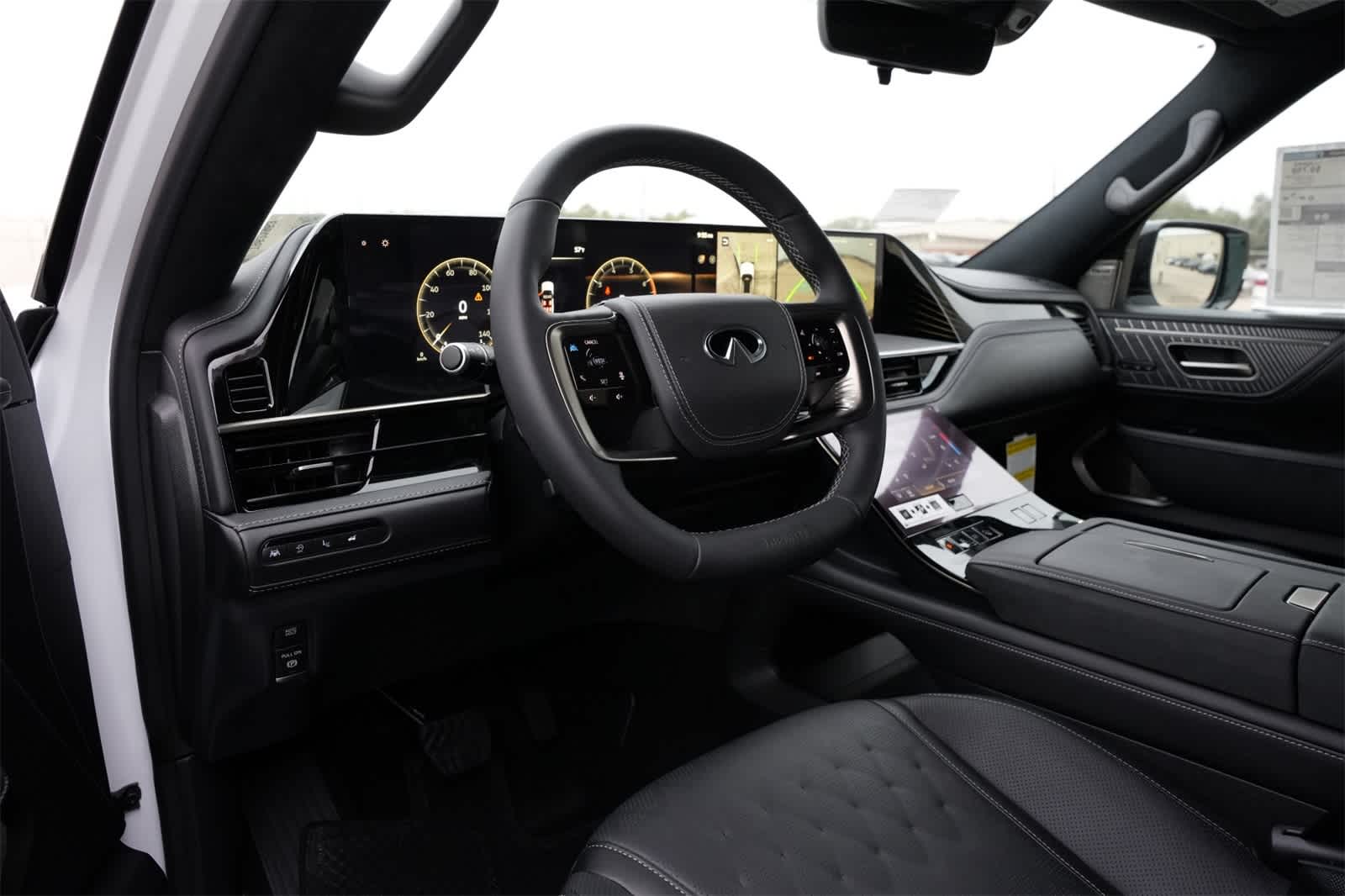 Thumbnail: 2026 INFINITI QX80 - 16