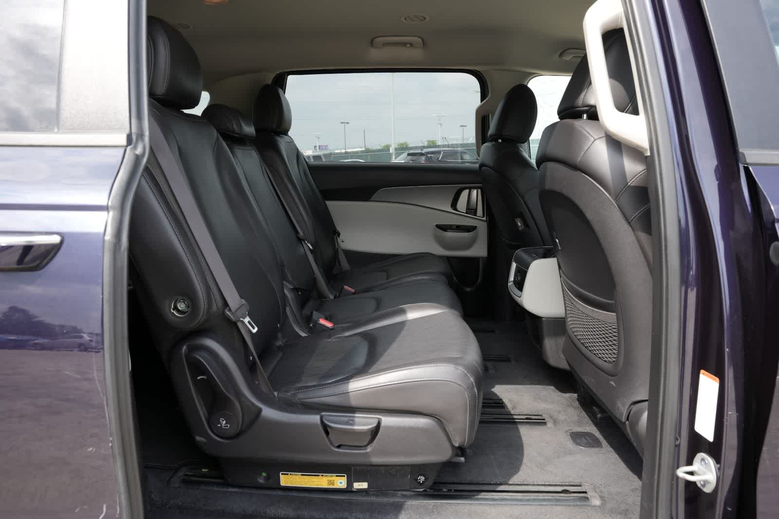 Thumbnail: 2024 Kia Carnival - 21