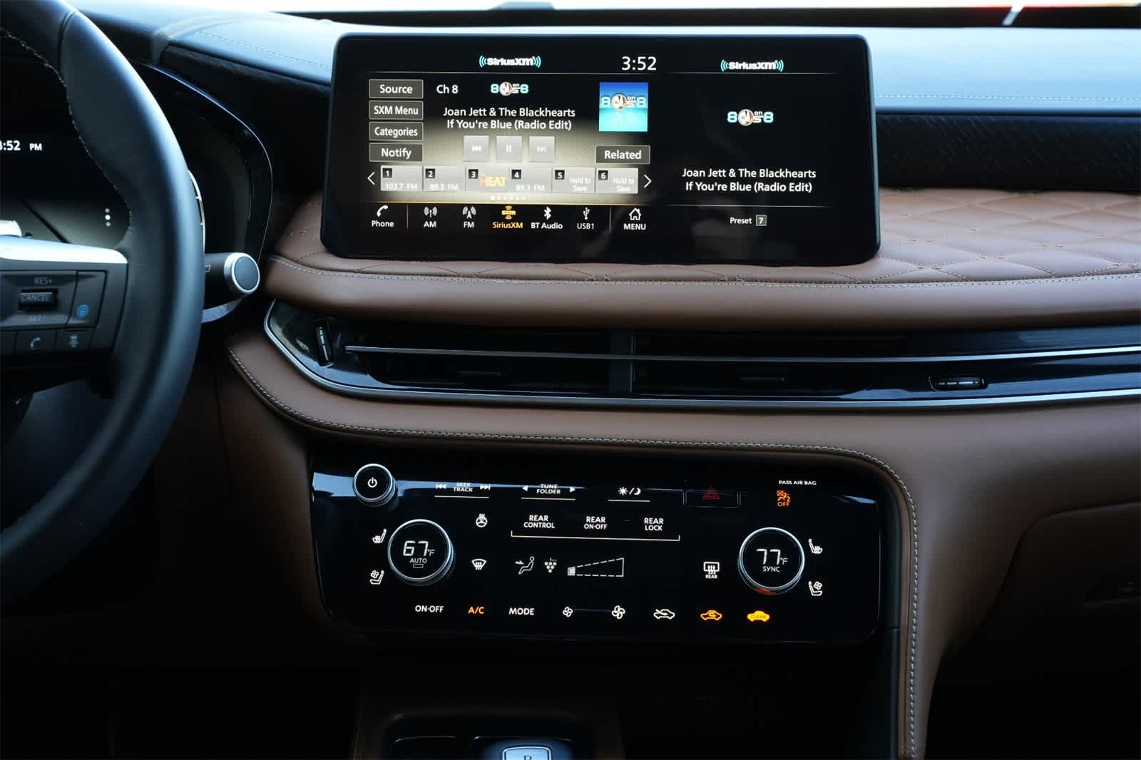 Thumbnail: 2025 INFINITI QX60 - 13