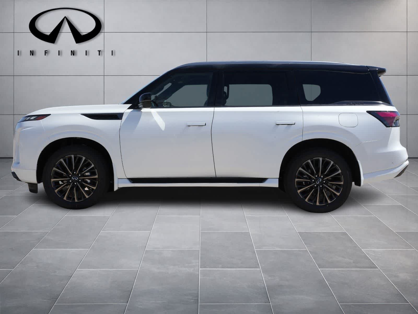 Thumbnail: 2026 INFINITI QX80 - 4