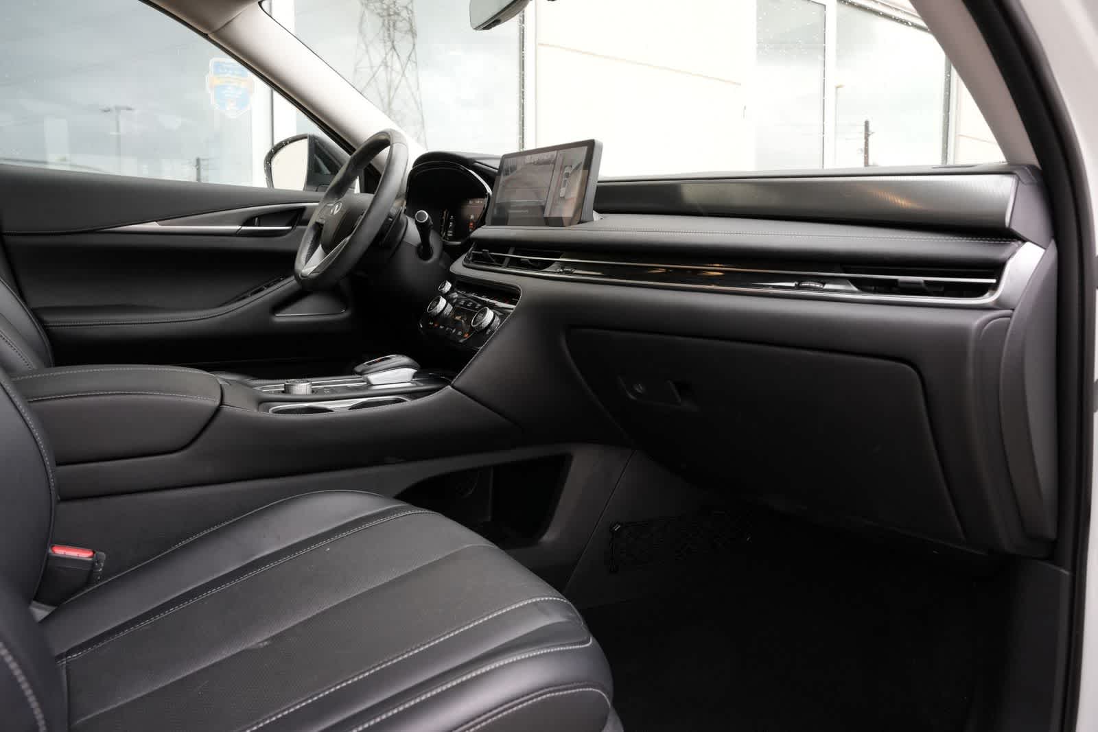 Thumbnail: 2023 INFINITI QX60 - 22