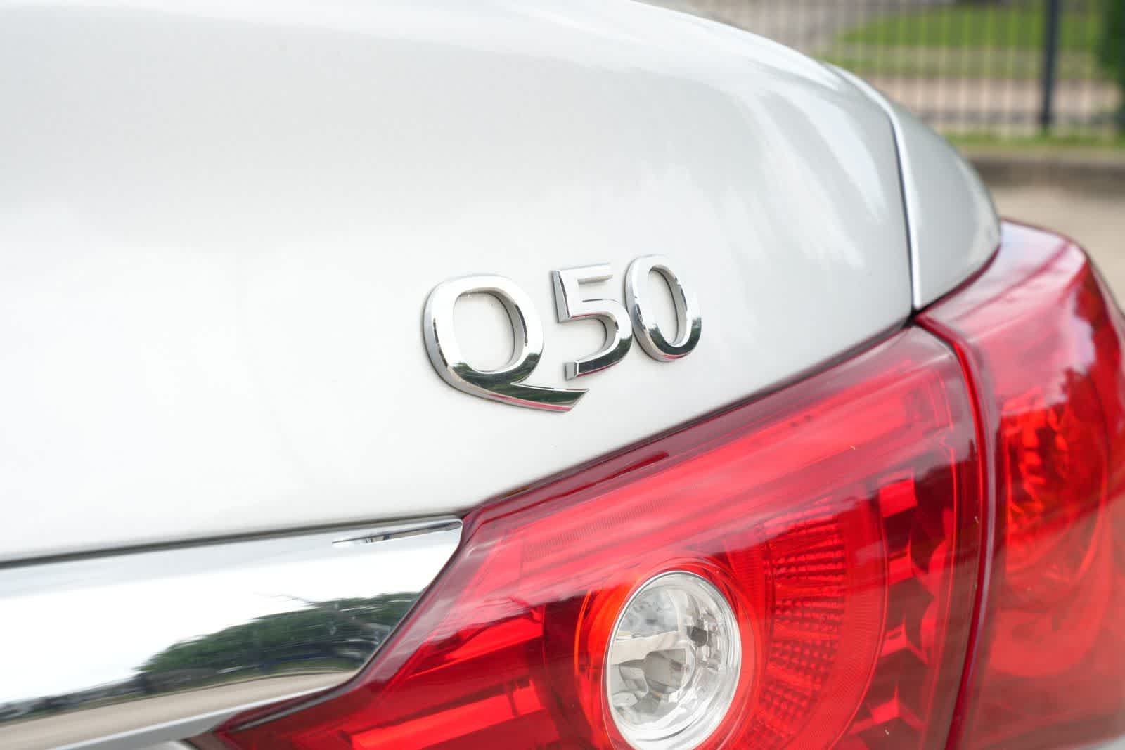 Thumbnail: 2015 INFINITI Q50 - 19