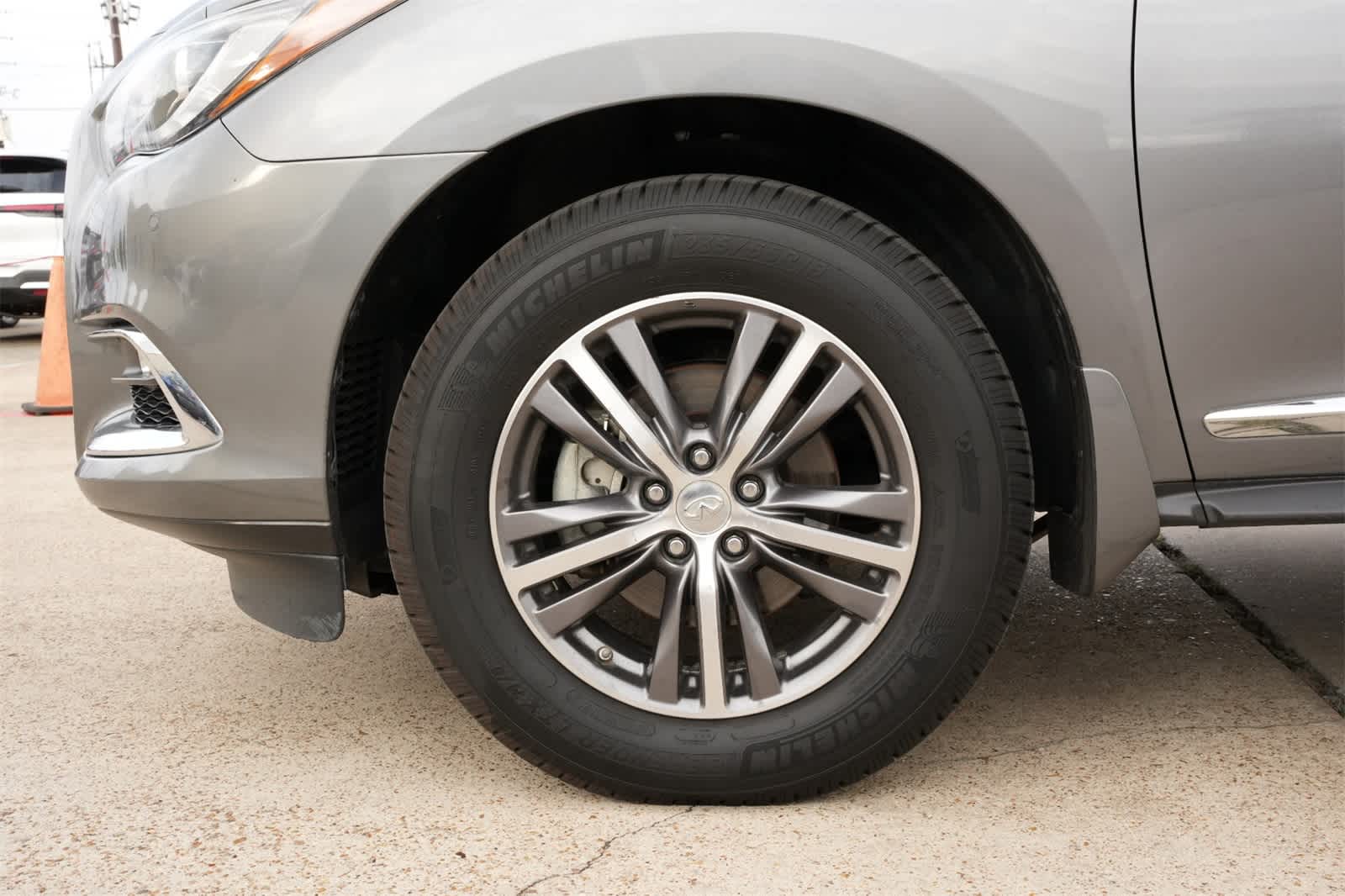 Thumbnail: 2017 INFINITI QX60 - 25