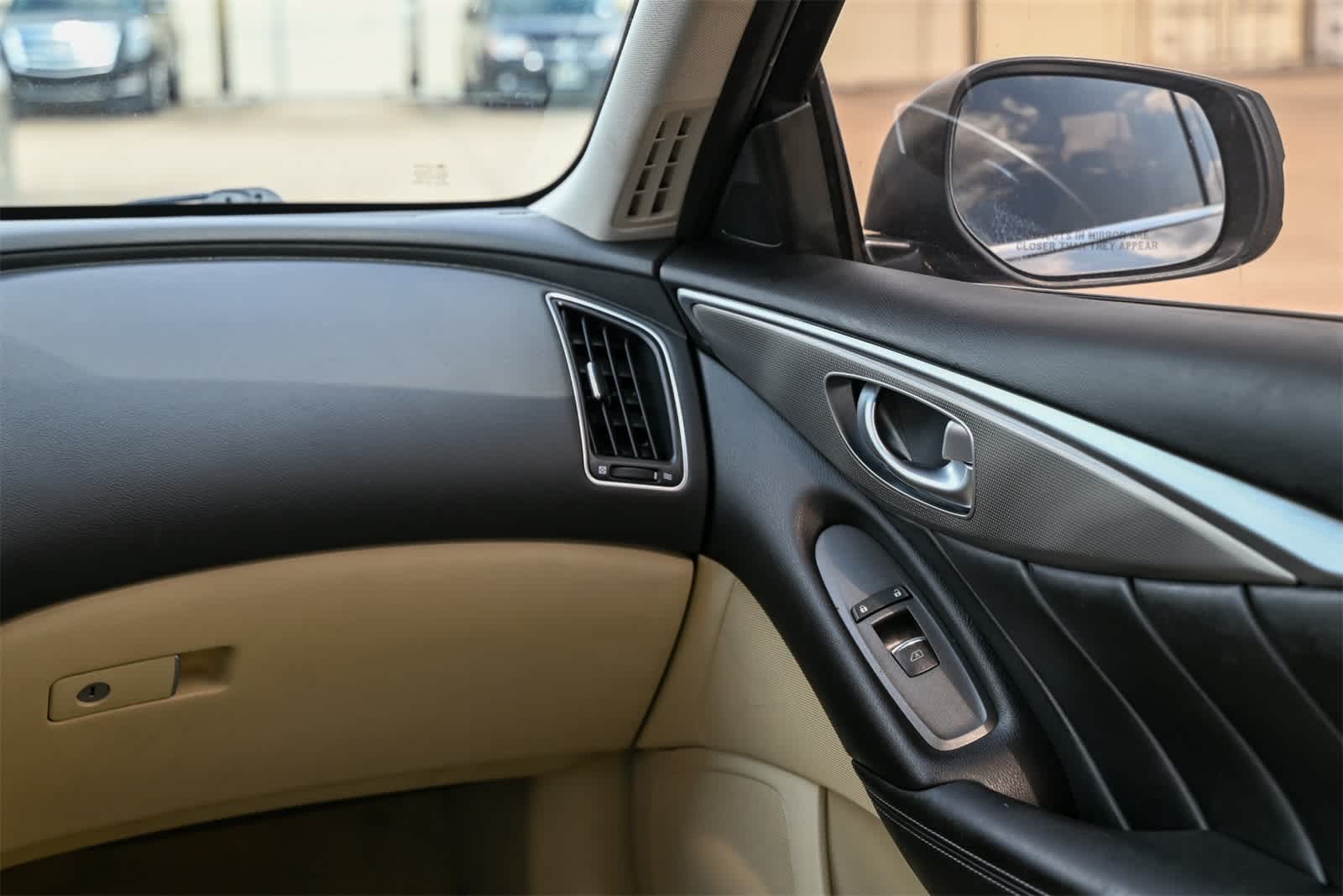 Thumbnail: 2015 INFINITI Q50 - 8
