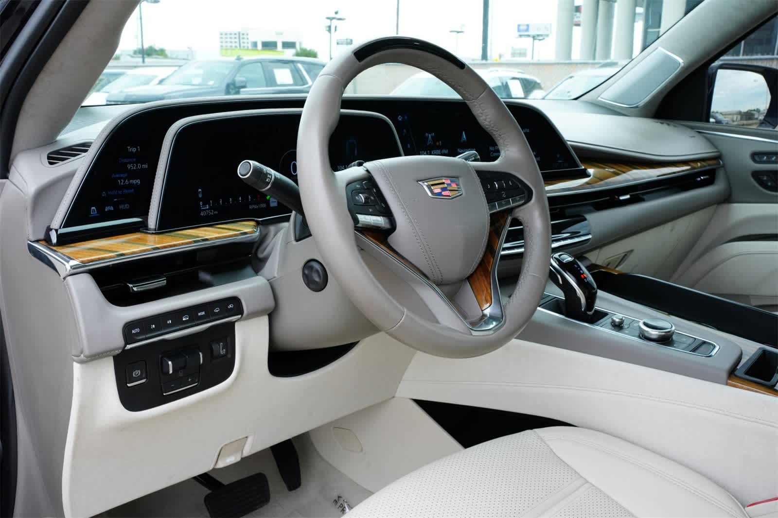 Thumbnail: 2023 Cadillac Escalade - 16