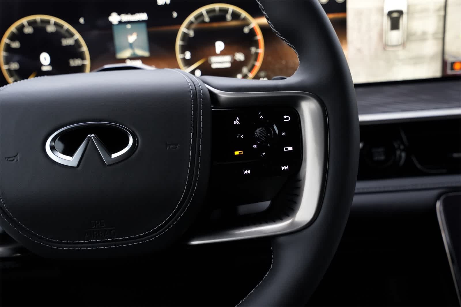 Thumbnail: 2026 INFINITI QX80 - 11