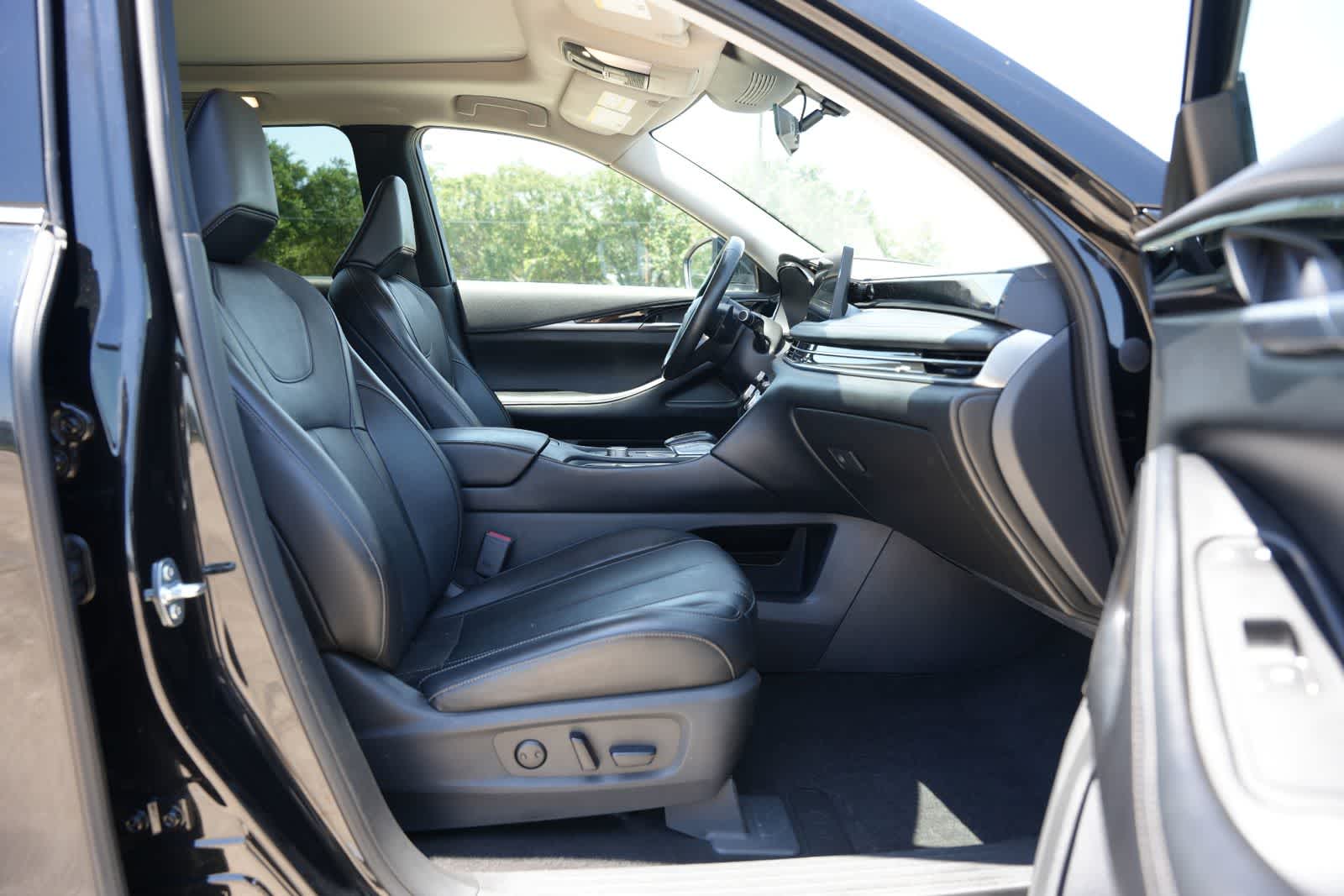 Thumbnail: 2024 INFINITI QX60 - 21