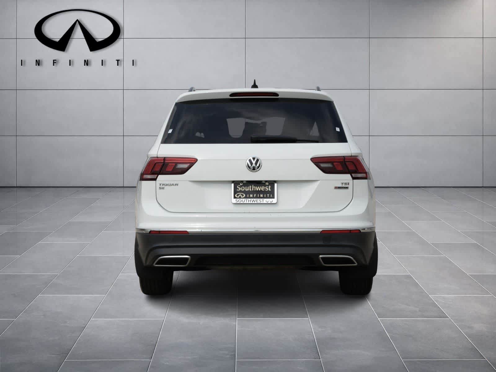 Thumbnail: 2018 Volkswagen Tiguan - 6