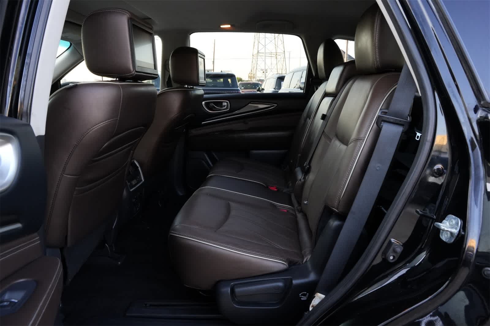 Thumbnail: 2017 INFINITI QX60 - 18