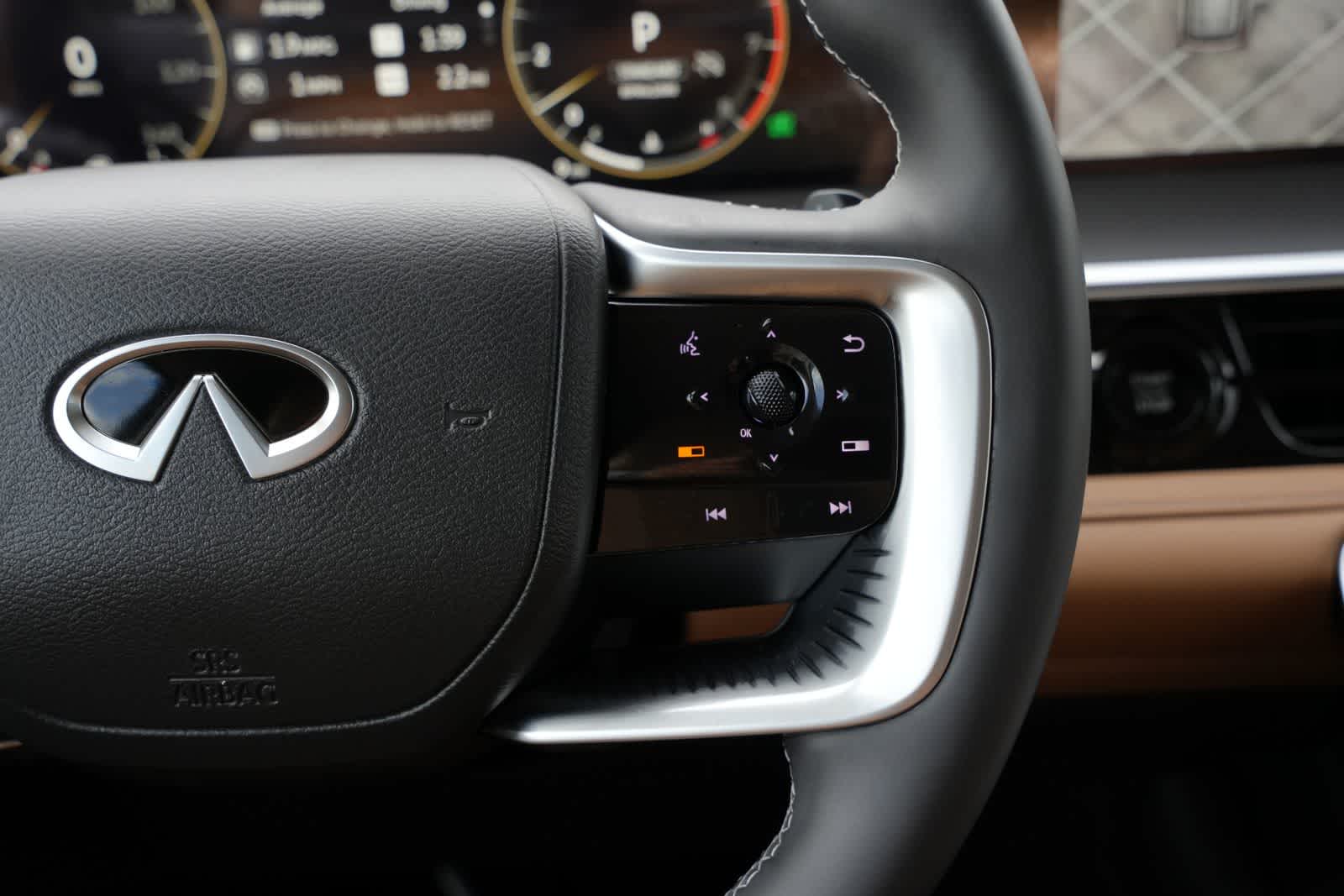 Thumbnail: 2027 INFINITI QX80 - 11