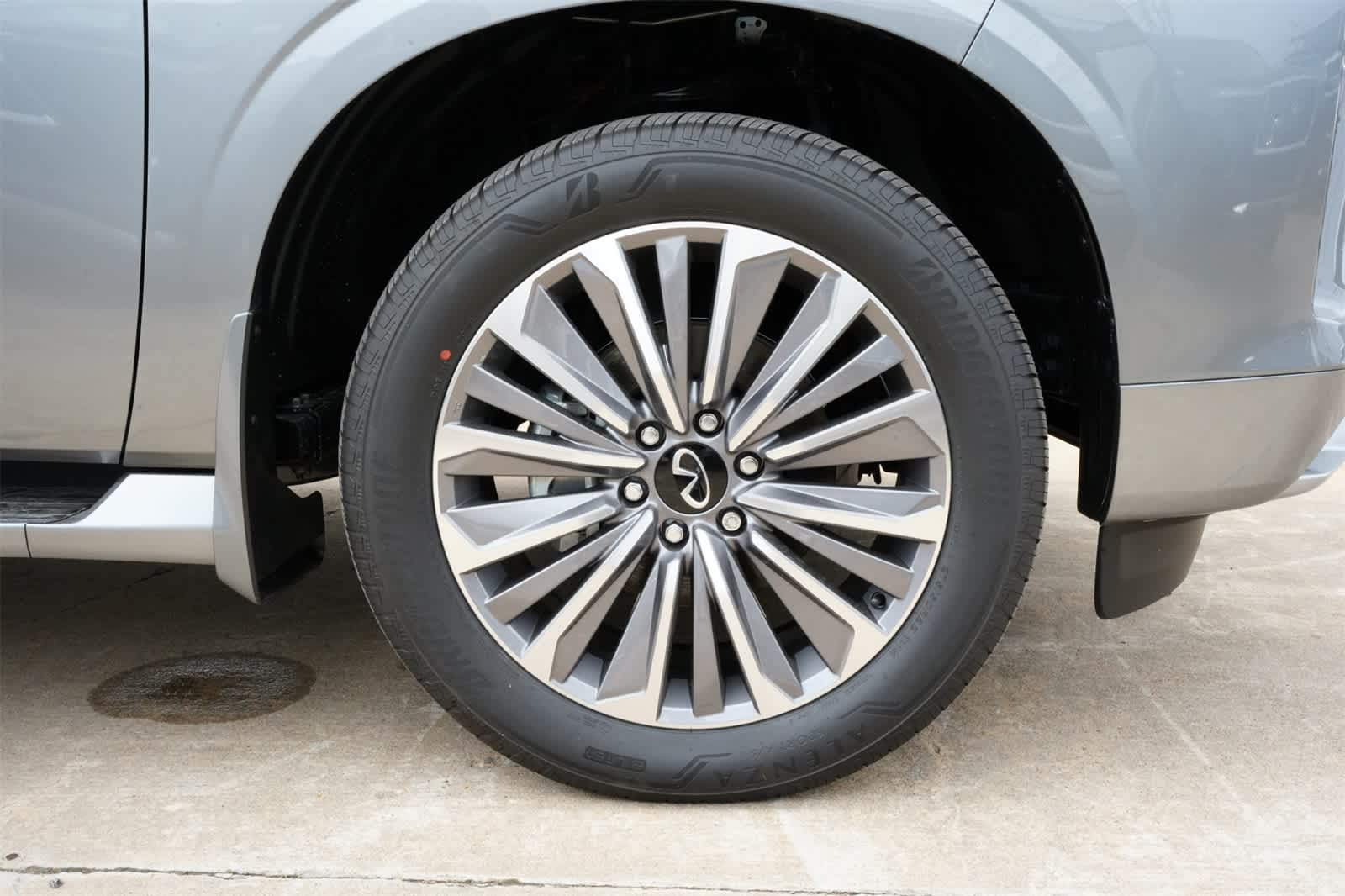 Thumbnail: 2025 INFINITI QX80 - 26