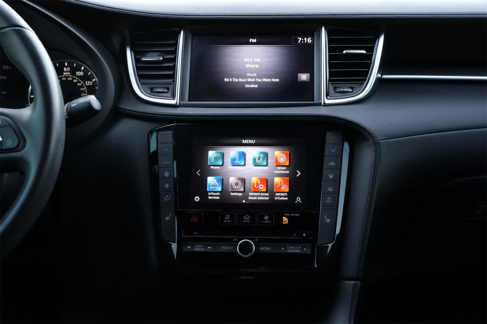 Thumbnail: 2023 INFINITI QX55 - 13