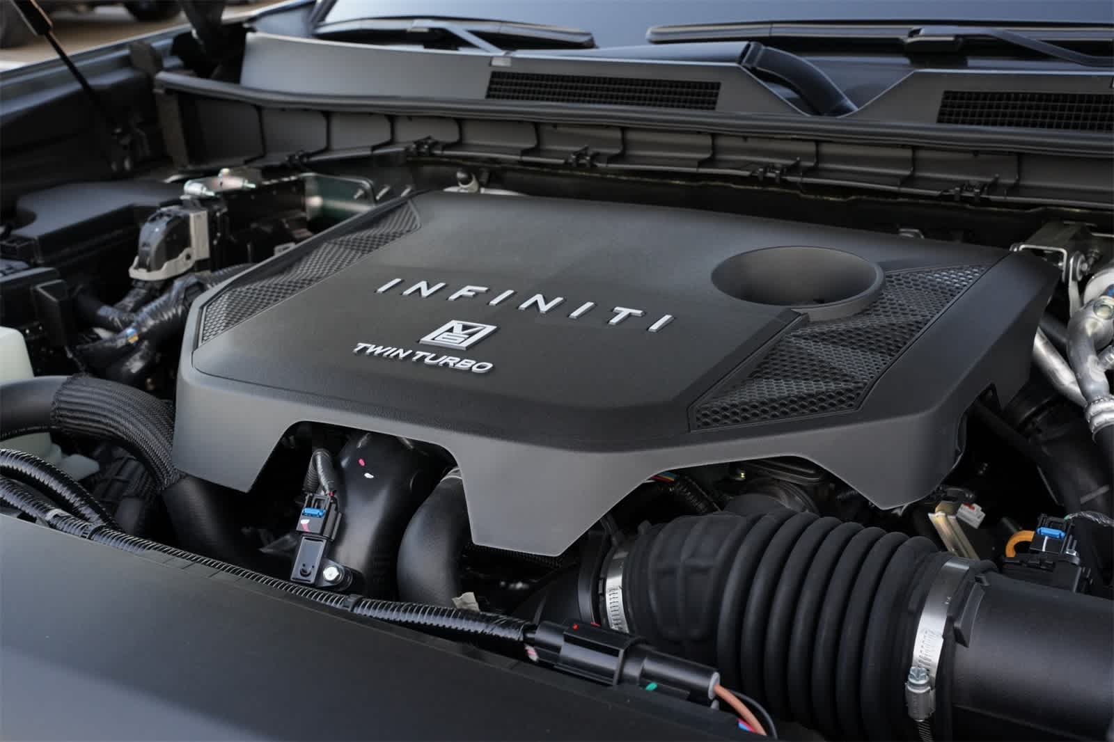 Thumbnail: 2026 INFINITI QX80 - 26