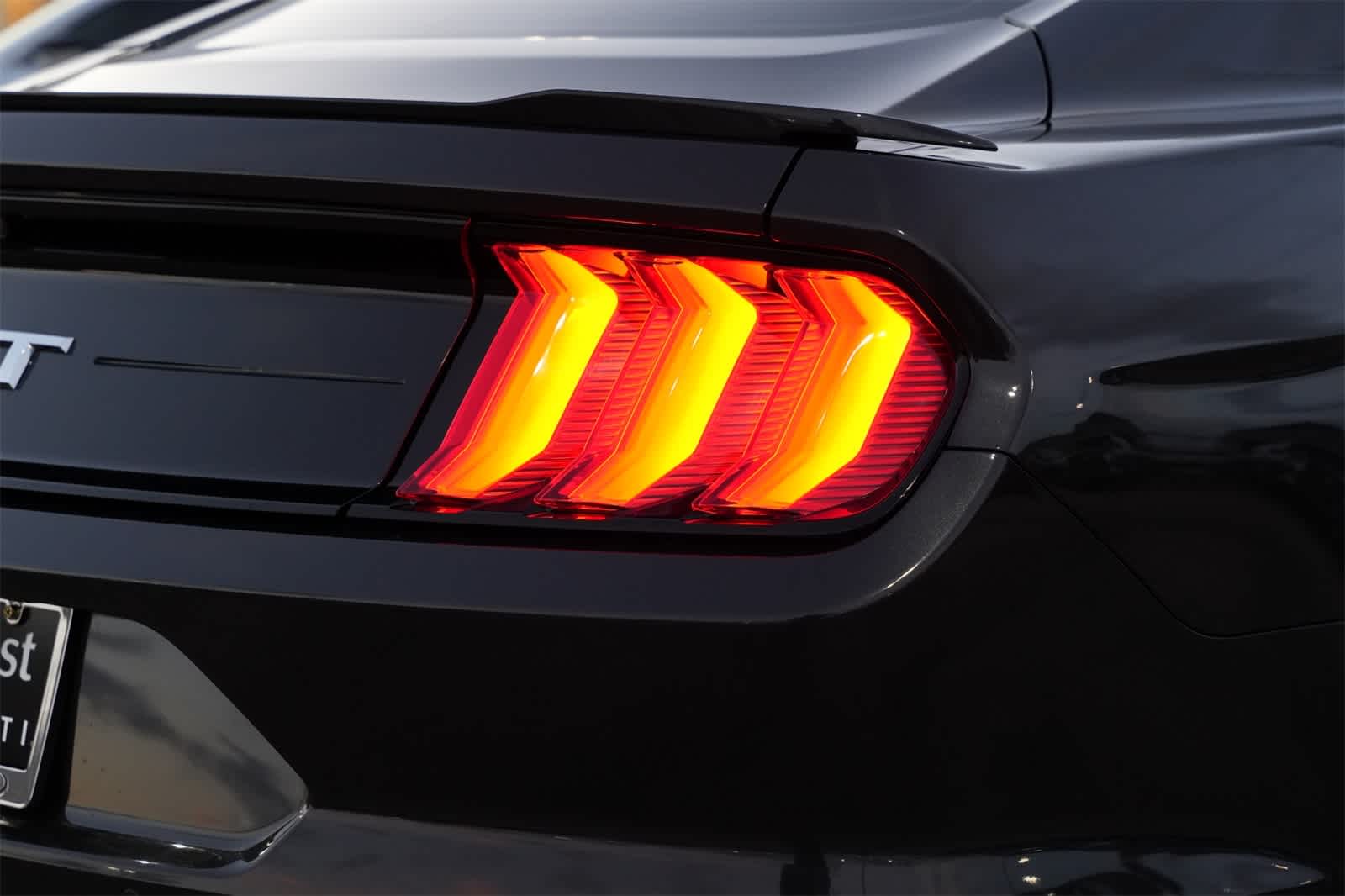 Thumbnail: 2022 Ford Mustang - 20