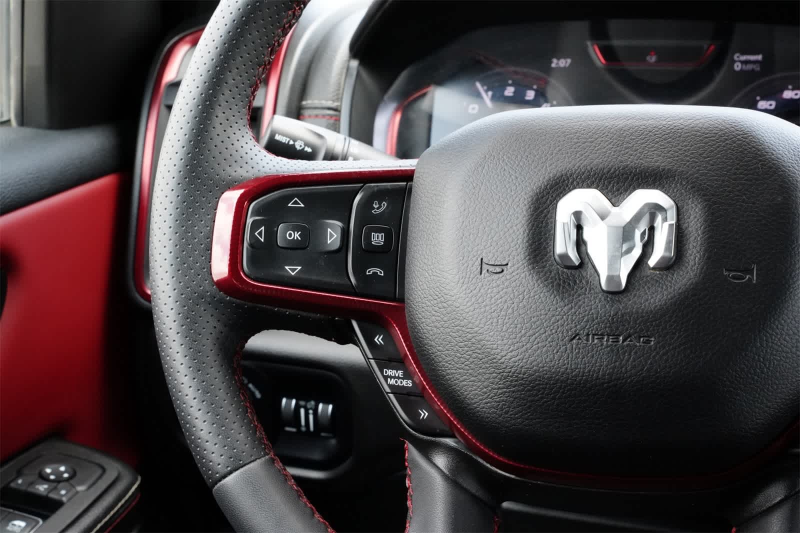 Thumbnail: 2025 RAM 1500 - 10