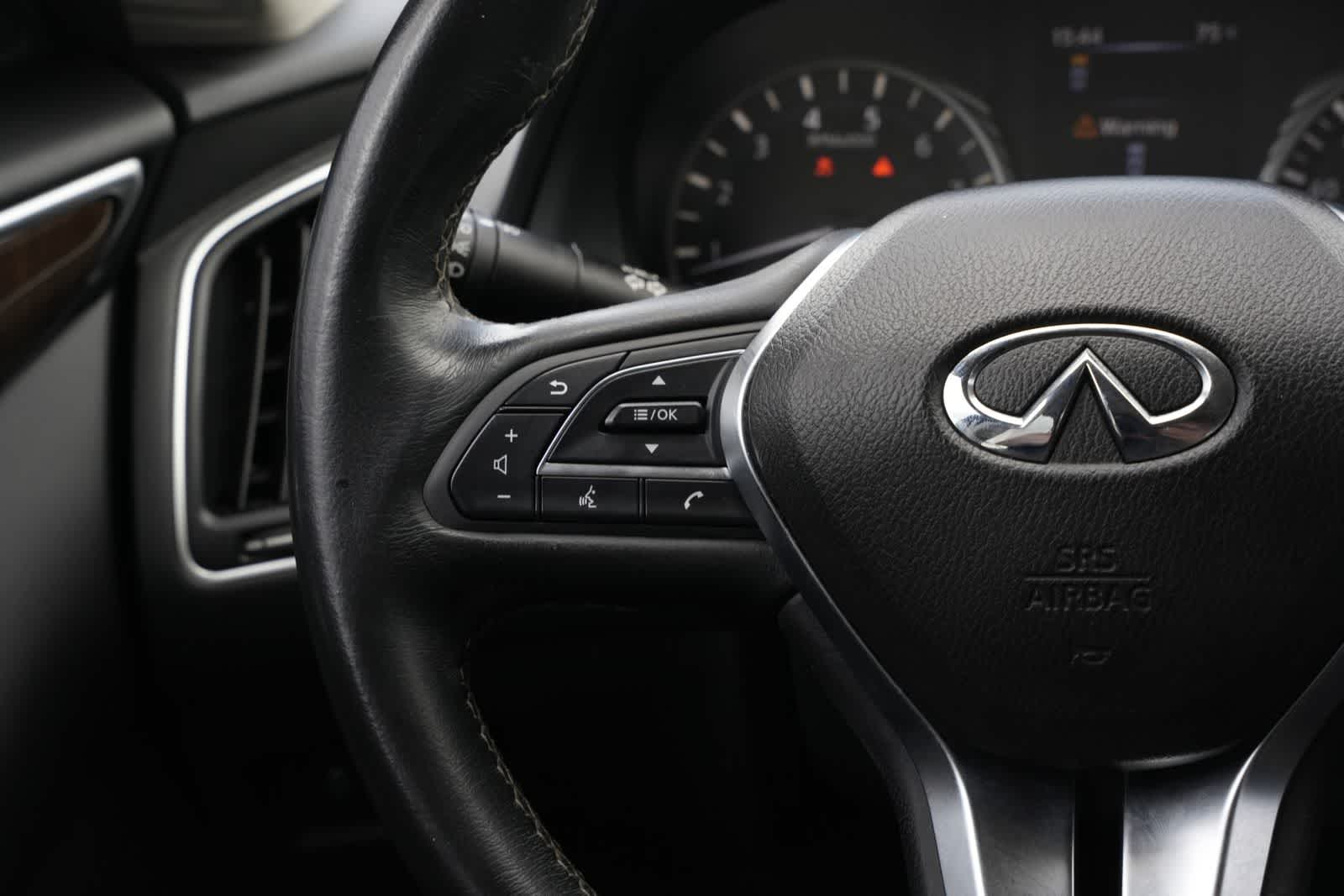 Thumbnail: 2019 INFINITI Q50 - 10