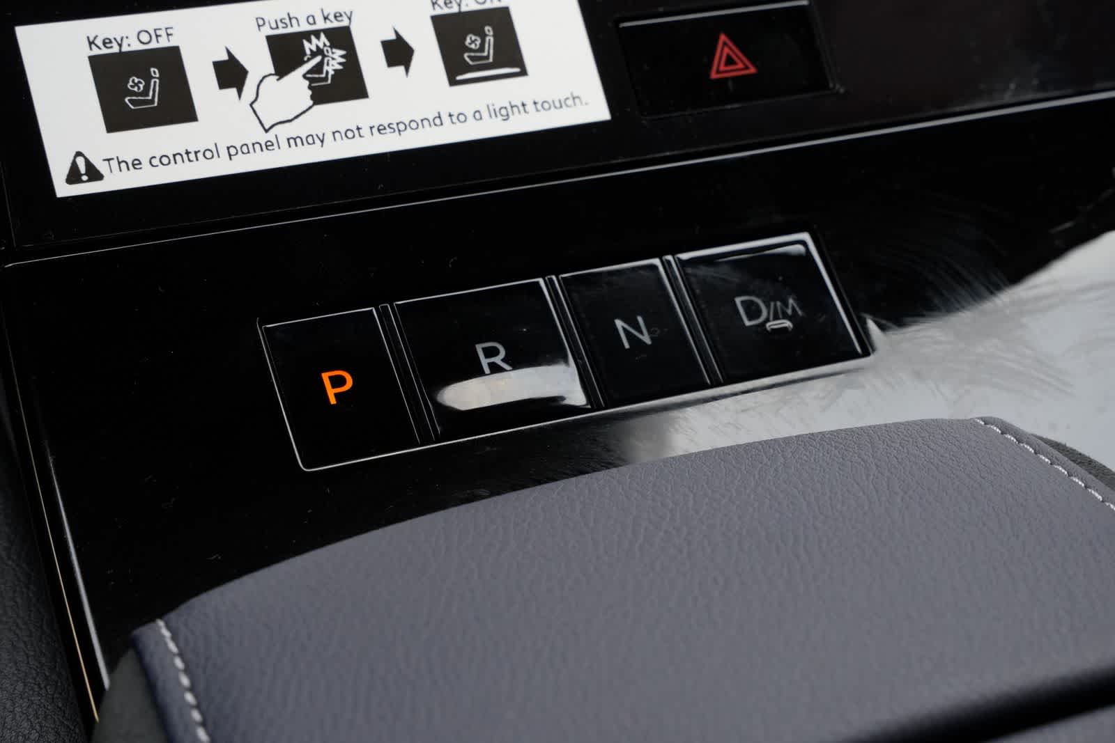 Thumbnail: 2026 INFINITI QX80 - 15