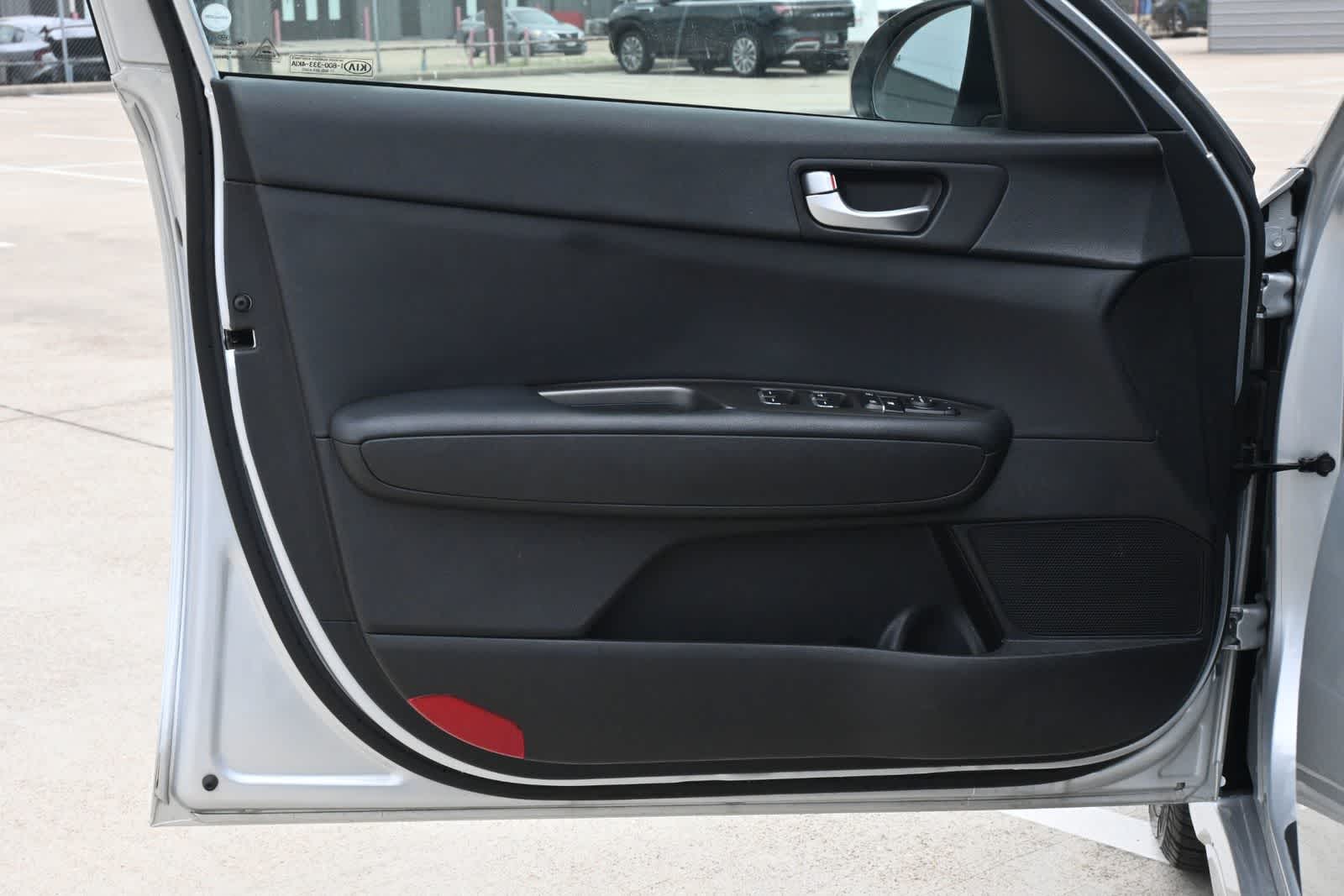 Thumbnail: 2019 Kia Optima - 18