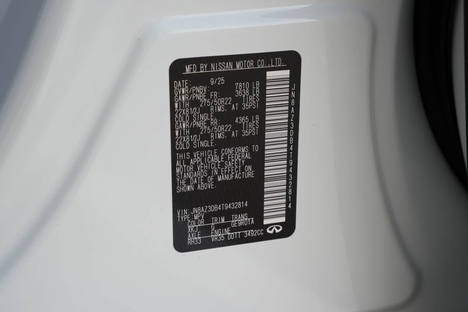 Thumbnail: 2026 INFINITI QX80 - 23