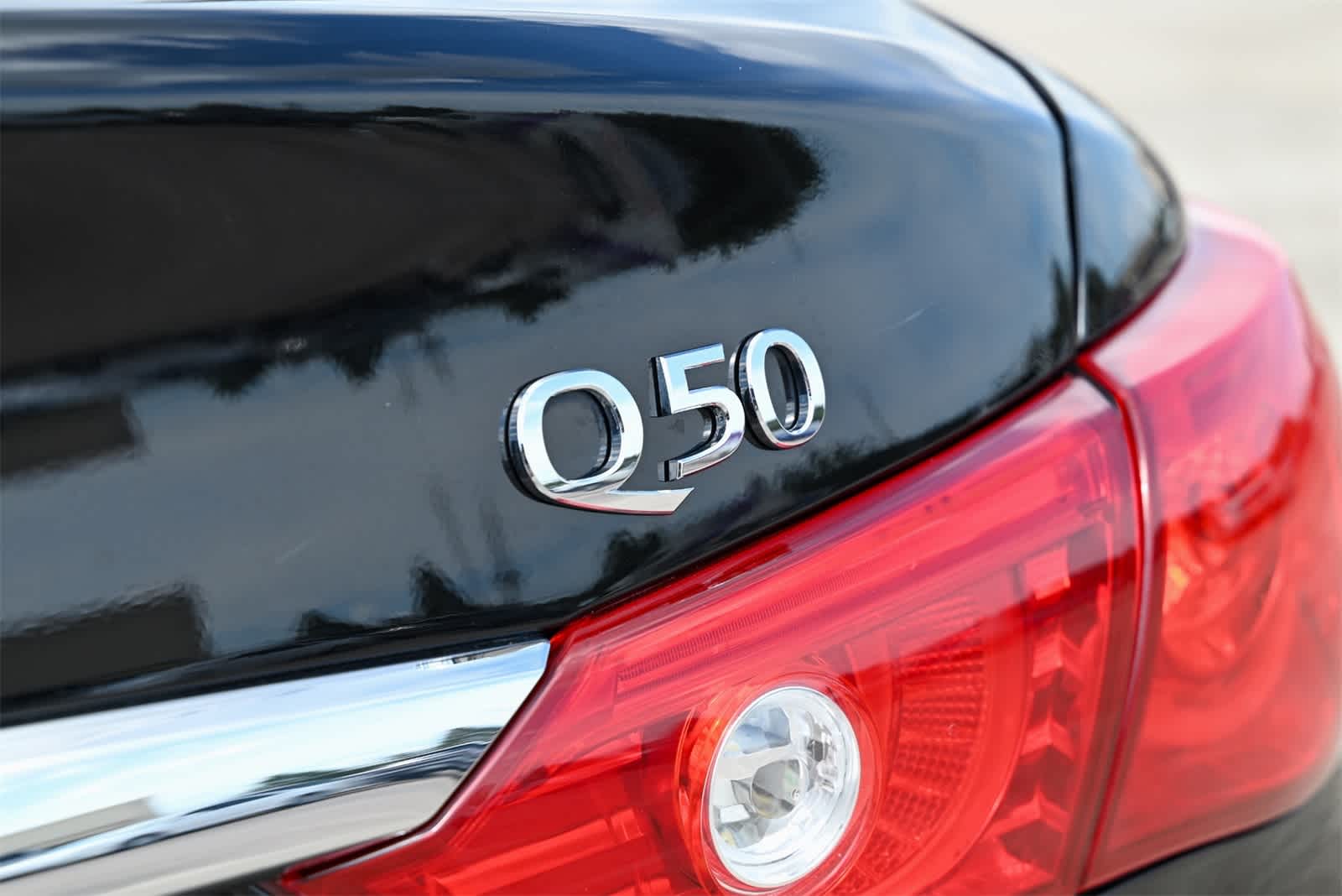 Thumbnail: 2015 INFINITI Q50 - 20
