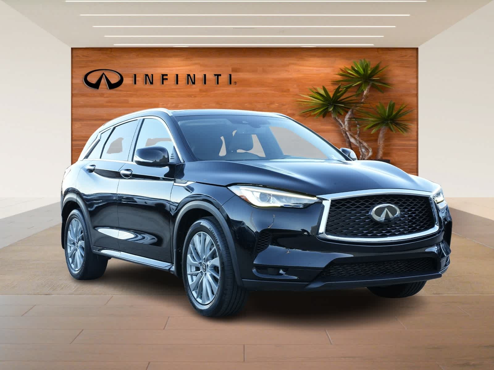 Thumbnail: 2023 INFINITI QX50 - 3