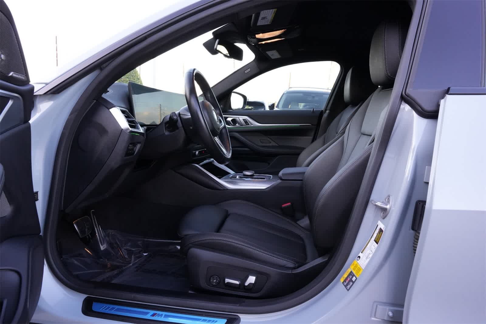 Thumbnail: 2023 BMW i4 - 16