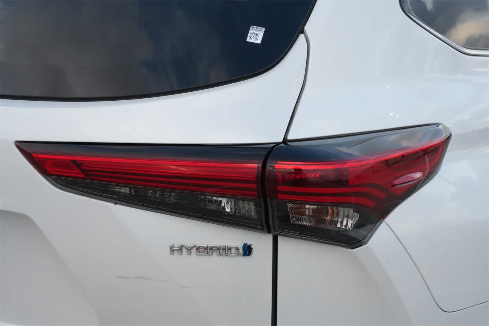 Thumbnail: 2022 Toyota Highlander - 23