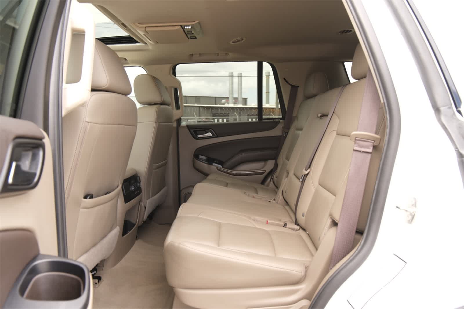 Thumbnail: 2019 Chevrolet Tahoe - 19