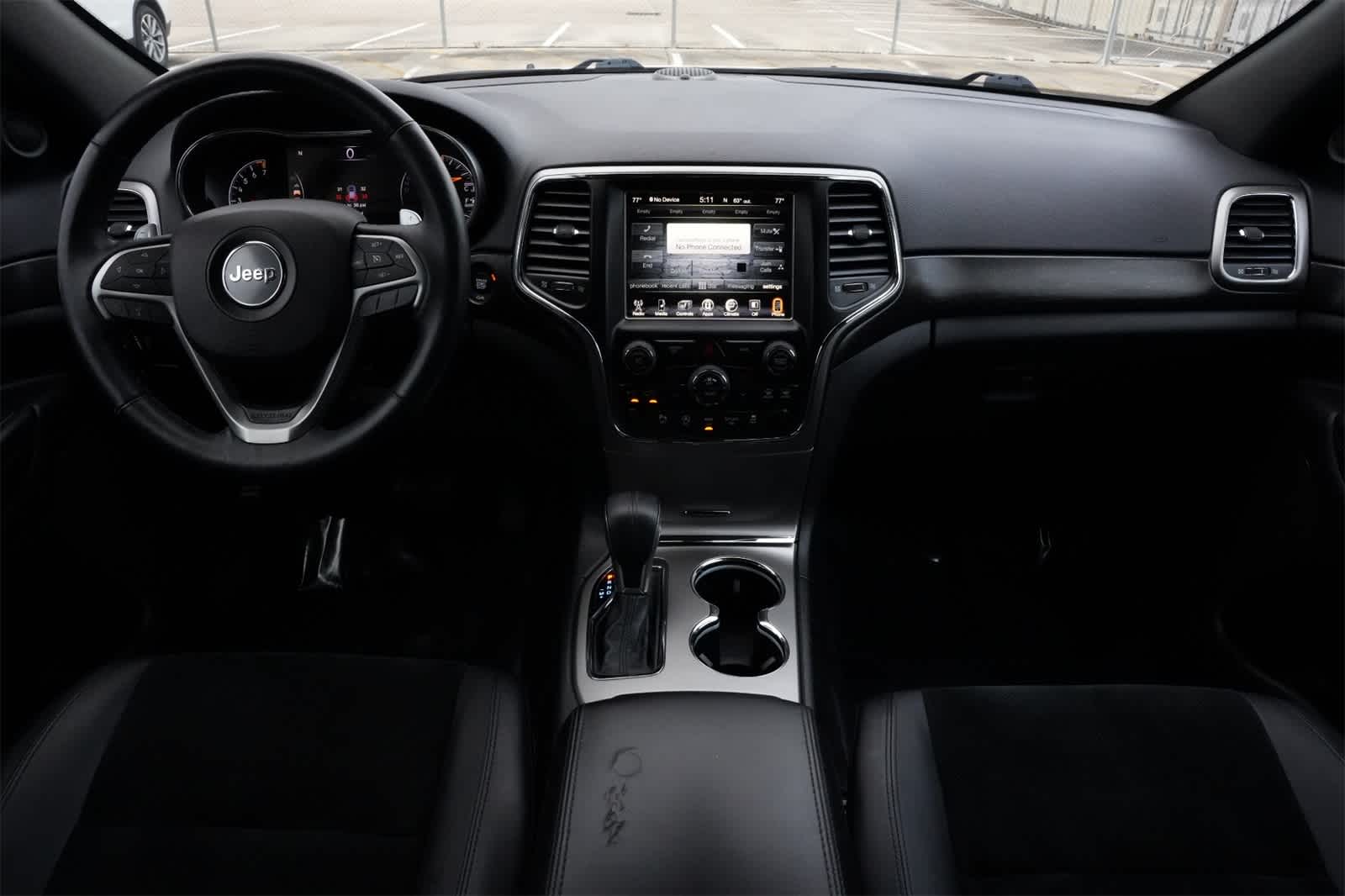 Thumbnail: 2017 Jeep Grand Cherokee - 7