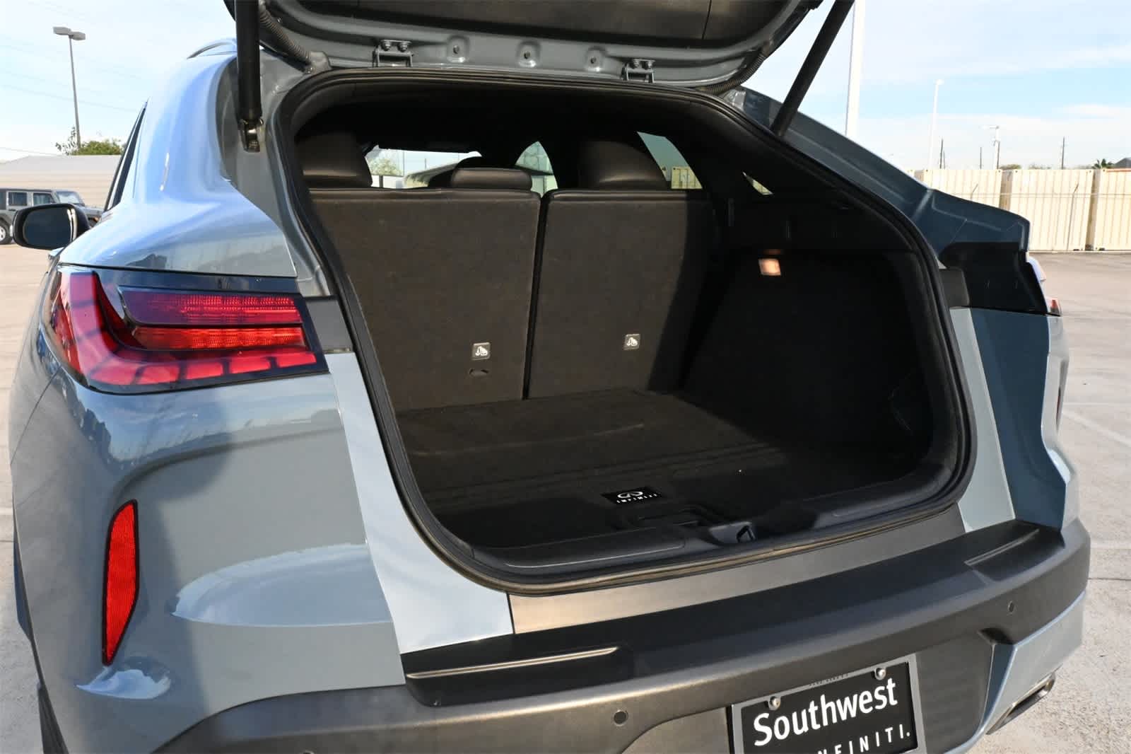 Thumbnail: 2022 INFINITI QX55 - 20