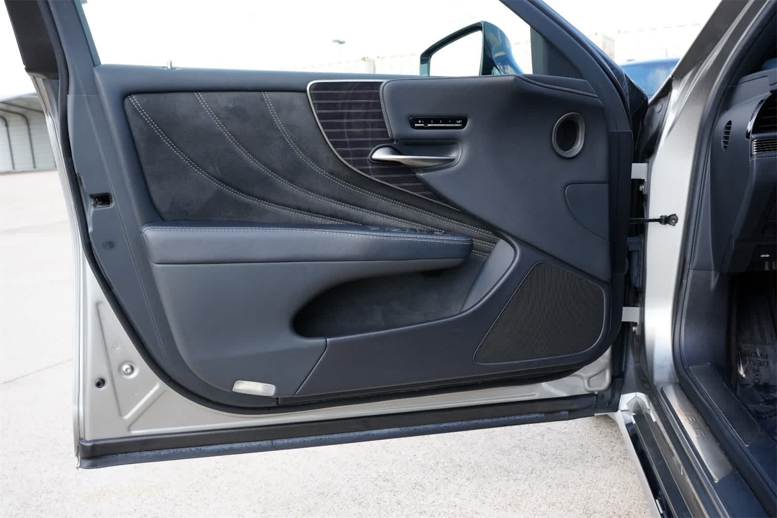 2019 Lexus LS 500 17