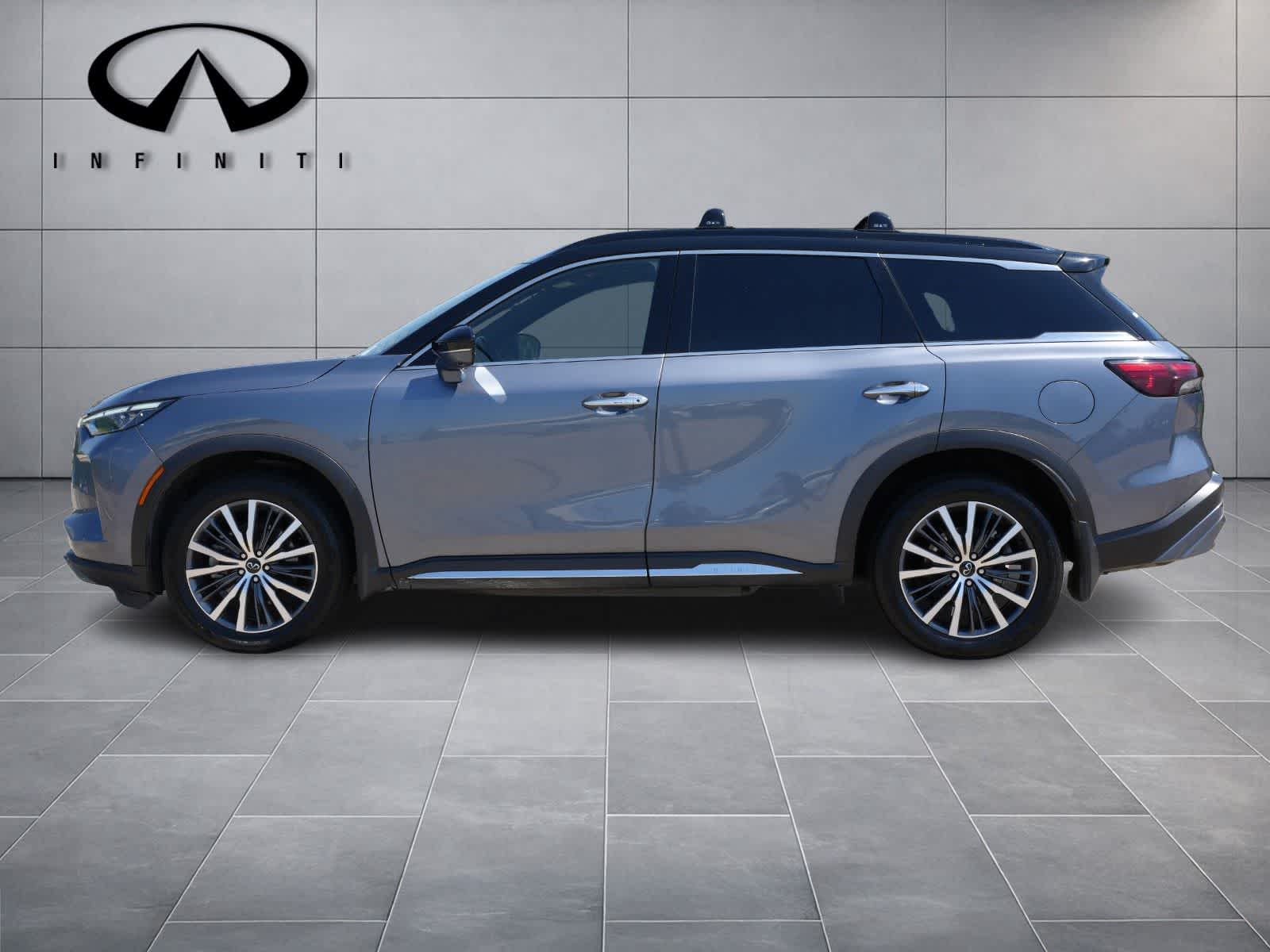 Thumbnail: 2023 INFINITI QX60 - 4