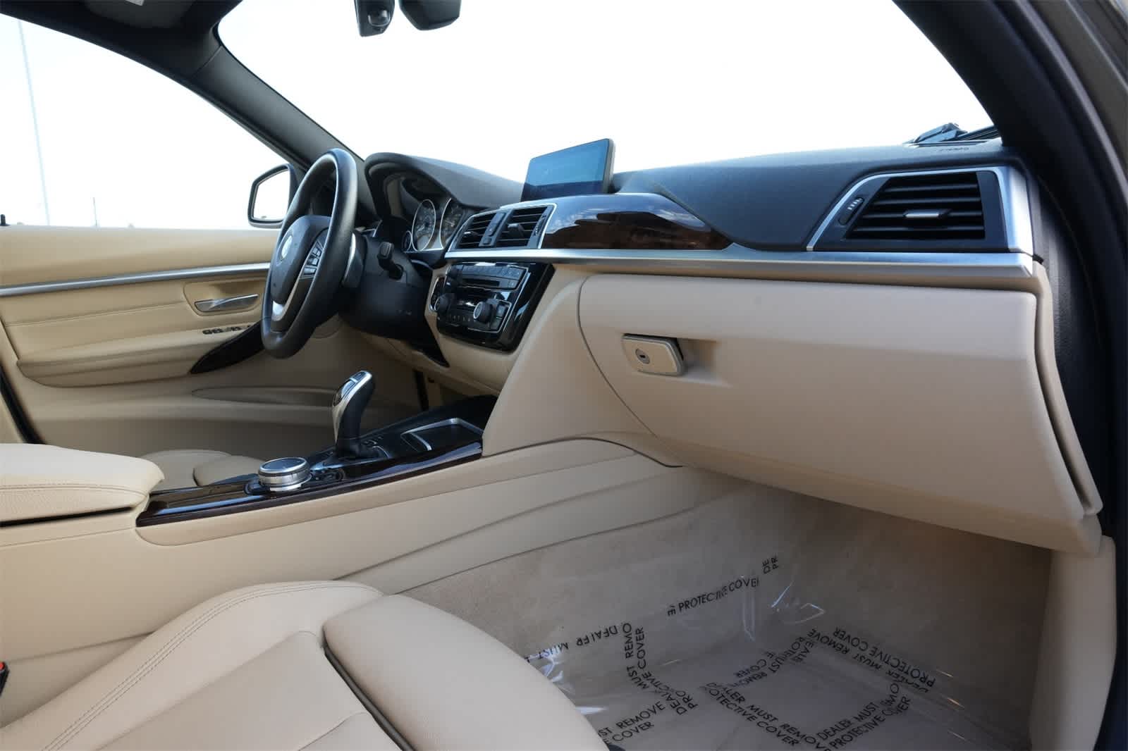 Thumbnail: 2016 BMW 3 Series - 19