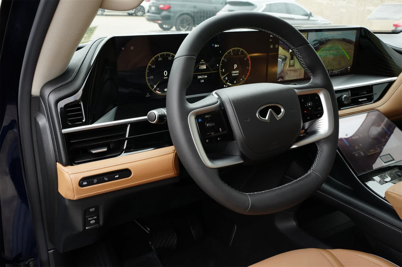 Thumbnail: 2025 INFINITI QX80 - 16