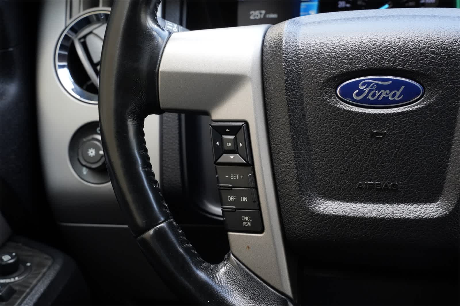 Thumbnail: 2017 Ford Expedition - 10