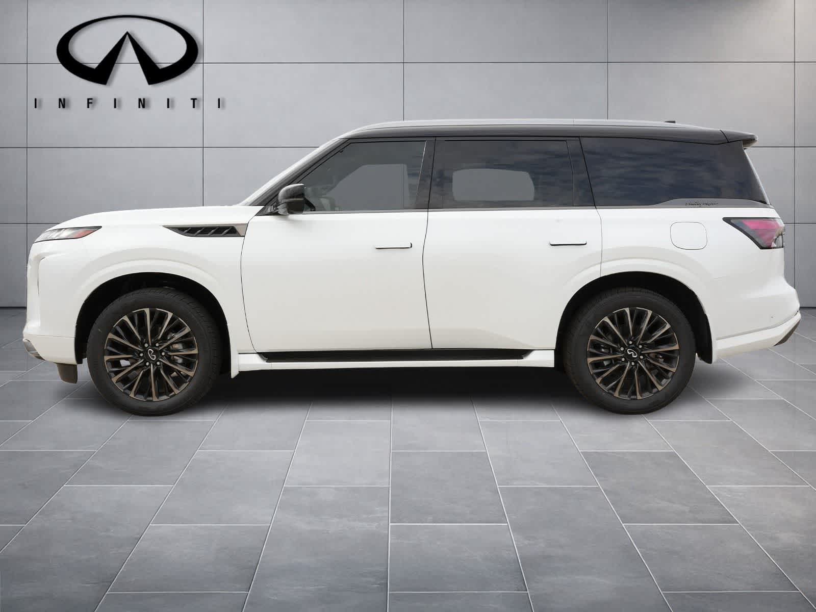 Thumbnail: 2026 INFINITI QX80 - 4